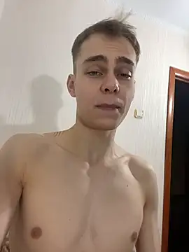 Snapshot of HisDaddyTwink chatting on 04/15/26, 08:20 HisDaddyTwink online show from 04/15/26, 08:20