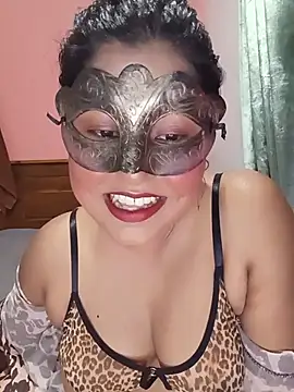 Snapshot of Maskedcurves chatting on 07/19/26, 03:16 Maskedcurves online show from 07/19/26, 03:16