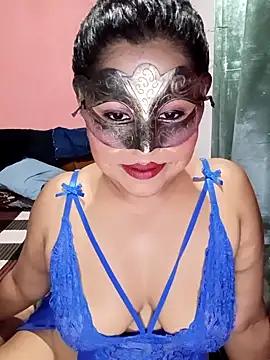 Snapshot of Maskedcurves chatting on 07/27/26, 02:24 Maskedcurves online show from 07/27/26, 02:24