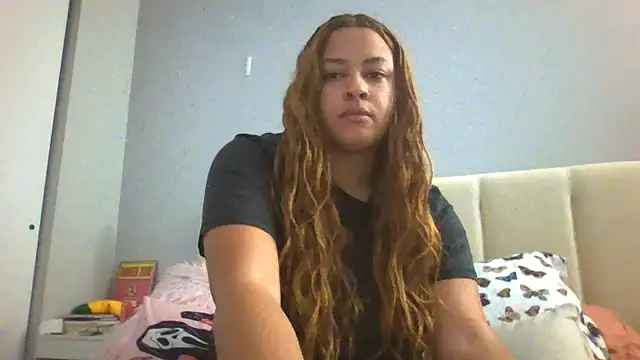 Snapshot of madzbailey chatting on 04/21/26, 03:17 madzbailey online show from 04/21/26, 03:17
