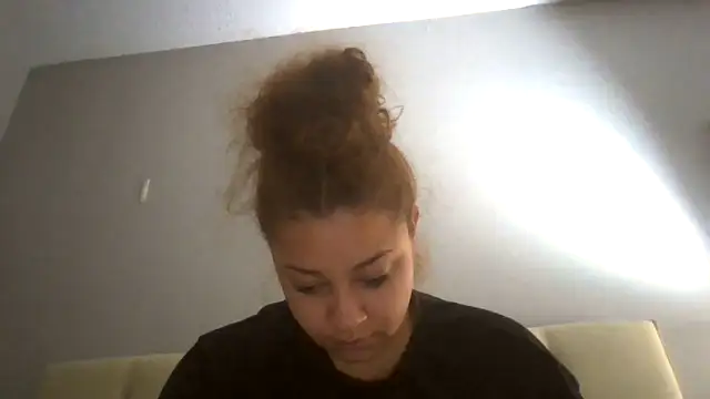 Snapshot of madzbailey chatting on 05/23/26, 05:17 madzbailey online show from 05/23/26, 05:17