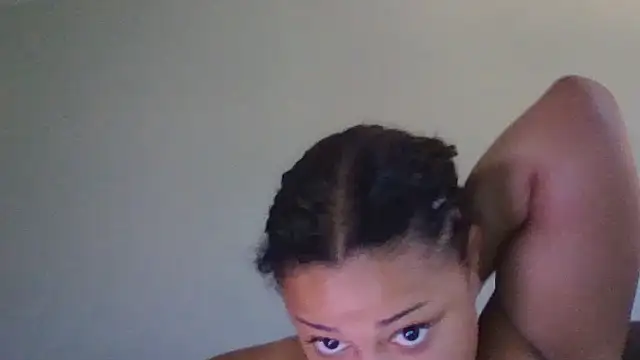madzbailey online show from 07/07/26, 08:02