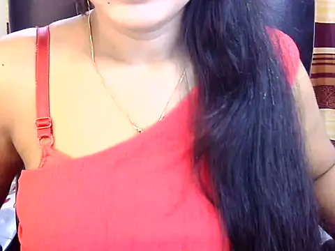 Noor Zarin online show from 04/30/26, 03:51