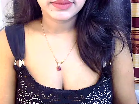 Noor Zarin online show from 05/04/26, 02:29