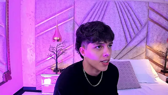 DamiaanXx online show from 04/19/26, 01:21