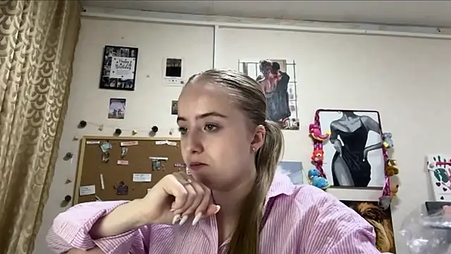 SabinaHaggen online show from 04/27/26, 05:11