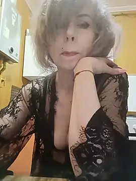 Snapshot of TaynaSecret chatting on 05/15/26, 08:38 TaynaSecret online show from 05/15/26, 08:38