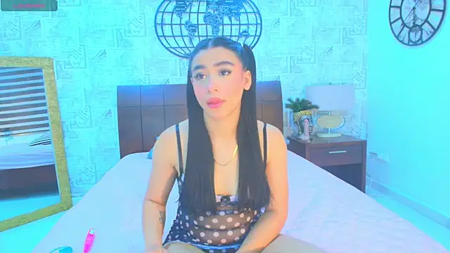 victoria fire  online show from 05/22/26, 12:00