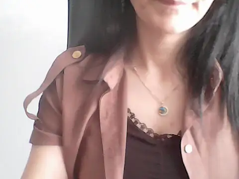 Snapshot of sara_41 chatting on 07/08/26, 10:42 sara 41 online show from 07/08/26, 10:42