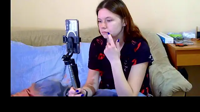 JessicaHolland1 online show from 04/07/26, 06:36