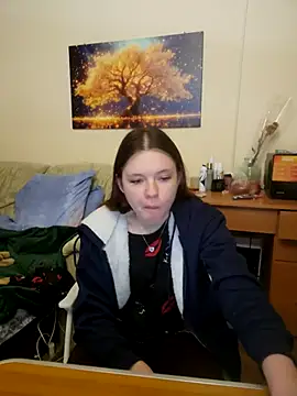 JessicaHolland1 online show from 05/16/26, 05:23