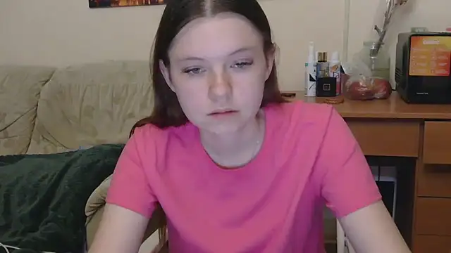JessicaHolland1 online show from 05/17/26, 06:26
