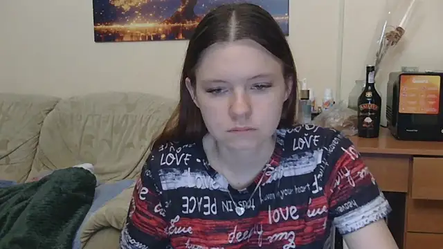 JessicaHolland1 online show from 05/18/26, 07:20