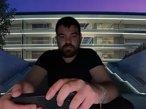 Snapshot of armandomoir chatting on 04/03/26, 10:57 armandomoir online show from 04/03/26, 10:57