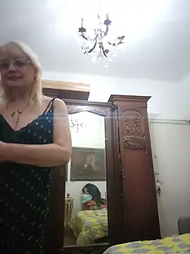 MatureElegantWidow online show from 05/22/26, 08:47