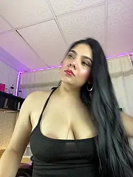 Snapshot of molly_bick chatting on 04/19/26, 03:39 molly bick online show from 04/19/26, 03:39
