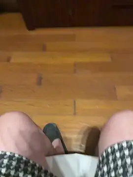 L7D8521 online show from 04/06/26, 01:23