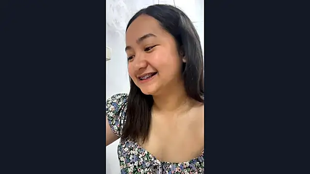 Snapshot of BirgitCelestino chatting on 04/08/26, 04:23 BirgitCelestino online show from 04/08/26, 04:23