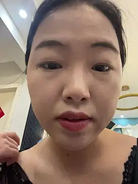 Snapshot of cherry3q chatting on 04/08/26, 04:34 cherry3q online show from 04/08/26, 04:34