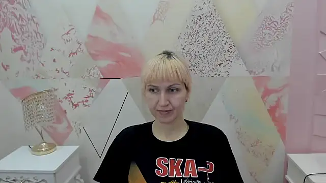 Snapshot of Helgy_asy chatting on 04/07/26, 01:44 Helgy asy online show from 04/07/26, 01:44