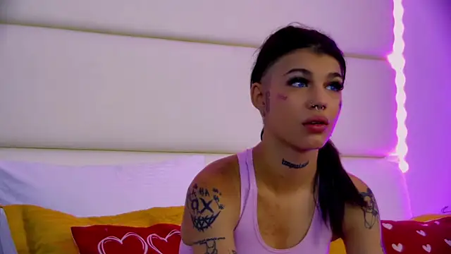 YasminnStorm online show from 05/21/26, 04:08