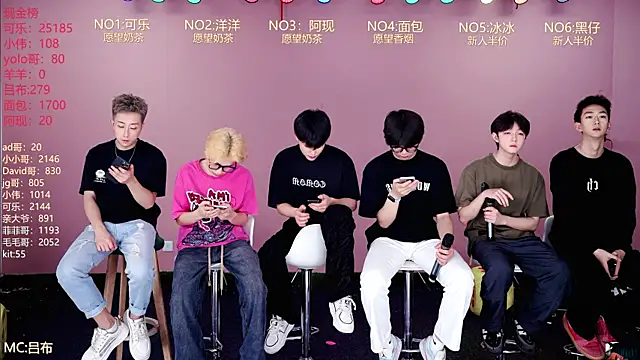 w-lucky02 online show from 04/13/26, 07:36