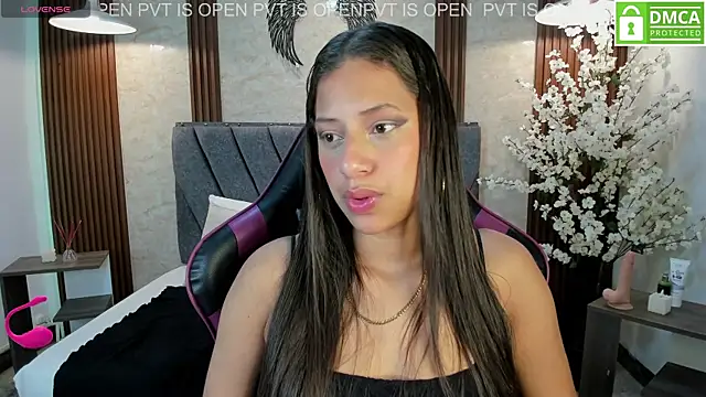 Atiena  online show from 05/02/26, 11:48