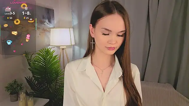 LuraPodraza online show from 05/24/26, 04:12