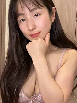 Snapshot of Hinako_0012 chatting on 04/23/26, 05:19 Hinako 0012 online show from 04/23/26, 05:19