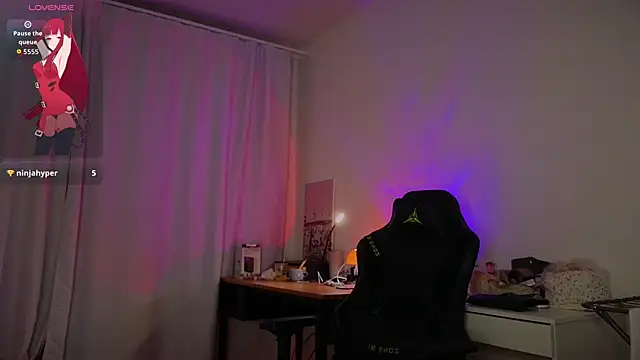 lillly meow  online show from 04/27/26, 08:51