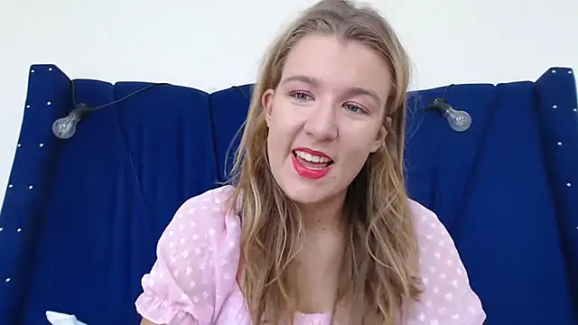 Yennyloves online show from 05/31/26, 02:02