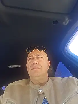 Snapshot of drbobo1 chatting on 04/07/26, 12:05 drbobo1 online show from 04/07/26, 12:05