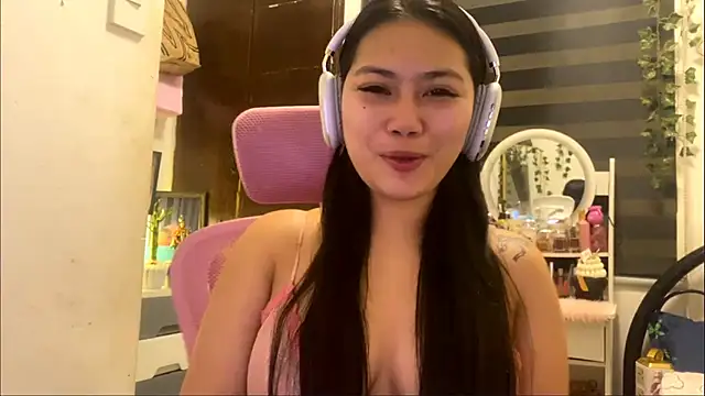 GlindaDejardin online show from 05/25/26, 10:16