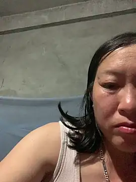 candy-beo online show from 04/30/26, 01:50