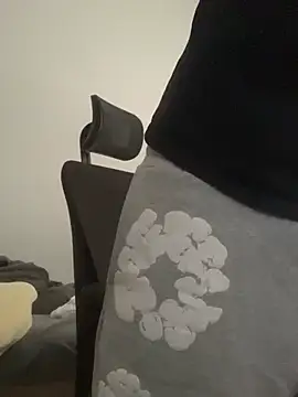 YorSexboy777 online show from 04/11/26, 03:38