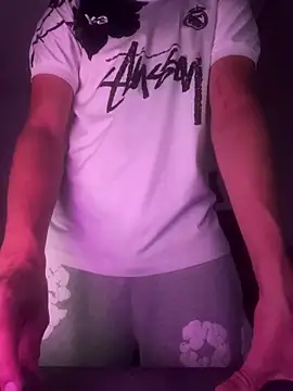 YorSexboy777 online show from 04/19/26, 10:56