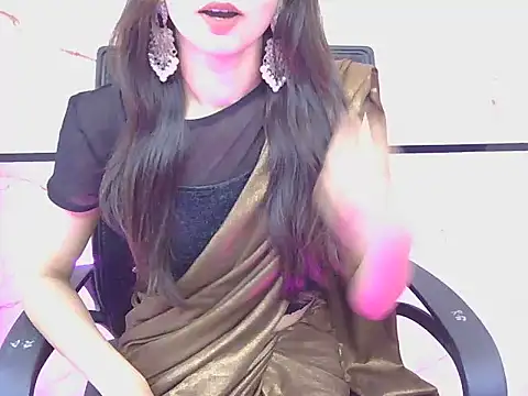 Snapshot of sweeet-Doll chatting on 04/05/26, 05:48 sweeet-Doll online show from 04/05/26, 05:48