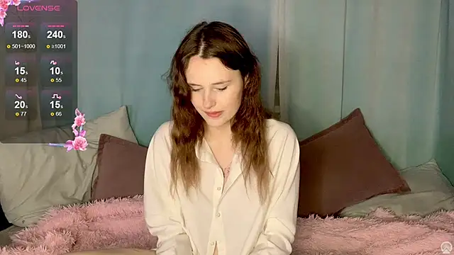 Snapshot of NessBarre chatting on 06/25/26, 11:31 NessBarre online show from 06/25/26, 11:31