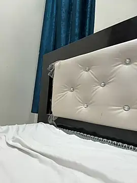 reddypilla2026 online show from 05/06/26, 04:23