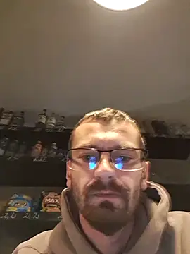 jozsi1995 online show from 04/21/26, 07:06