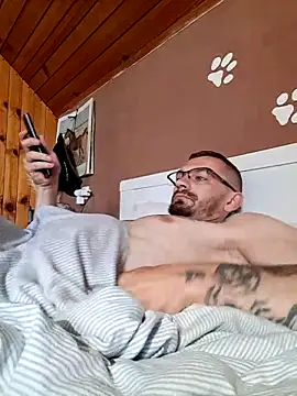 jozsi1995 online show from 05/13/26, 06:11
