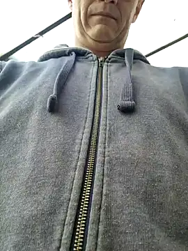 Frosting1957 online show from 04/12/26, 07:35