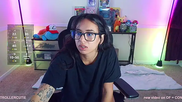 Controllercutie online show from 04/17/26, 12:19