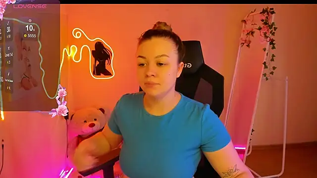 Snapshot of AmeliePeach chatting on 04/08/26, 03:06 AmeliePeach online show from 04/08/26, 03:06