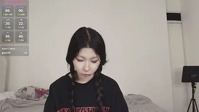 Snapshot of ayasinji chatting on 04/18/26, 11:36 ayasinji online show from 04/18/26, 11:36