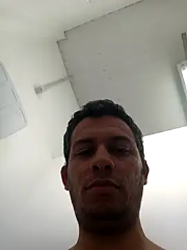 Snapshot of alberto_marques chatting on 07/08/26, 01:04 alberto marques online show from 07/08/26, 01:04