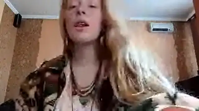 Snapshot of KateVibe_01 chatting on 05/27/26, 03:03 KateVibe 01 online show from 05/27/26, 03:03