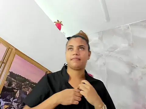 EllyBloom online show from 05/05/26, 01:41