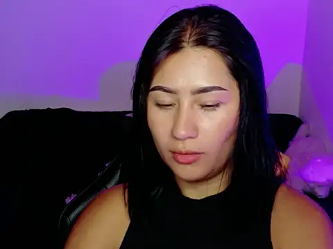 EvelynLeen  online show from 07/10/26, 09:17