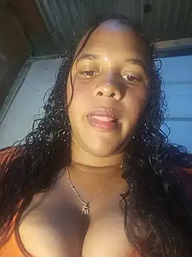 michelle castillo online show from 04/18/26, 03:43